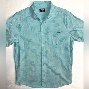 Men’s Hurley Short Sleeve Buttoned Shirt Size Small